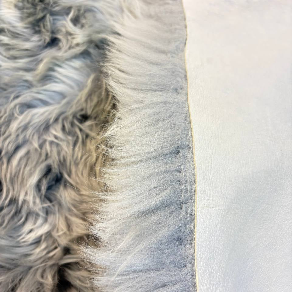 ムートンラグ シープスキンロング 羊毛皮 本革仕様 185×65cm 長毛